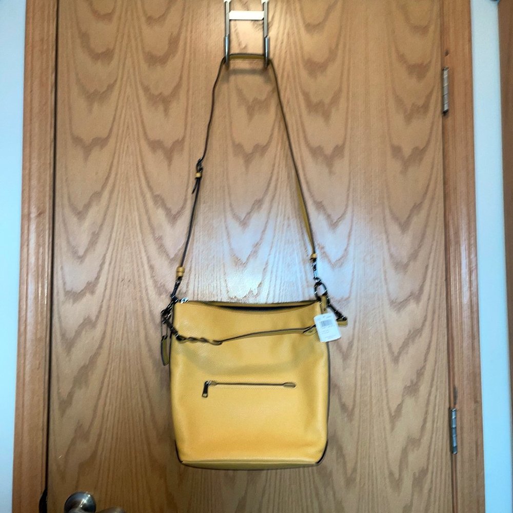 NWT ABBY DUFFLE (31507) HONEY PURSE ONLY